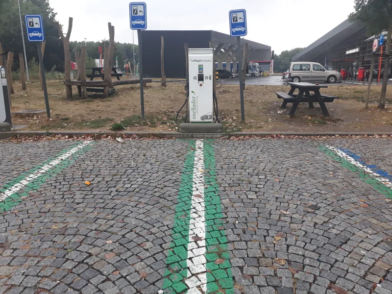 Wallbox-Ladestation für ein Elektrofahrzeug